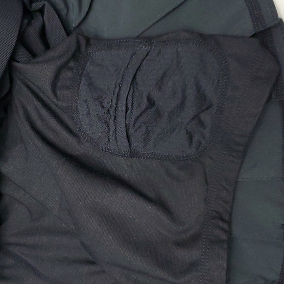 Lululemon cute pleated bottom skirt size 4 - Picture 7 of 11